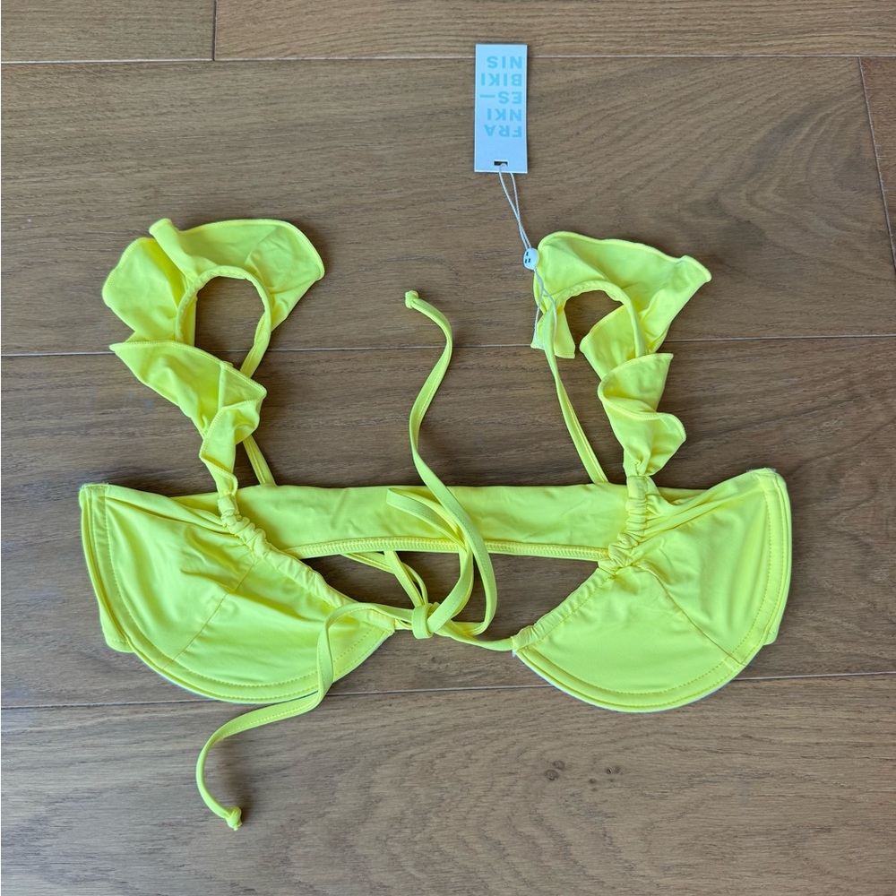 Frankie’s bikinis Birdie Ruffle Bikini Top